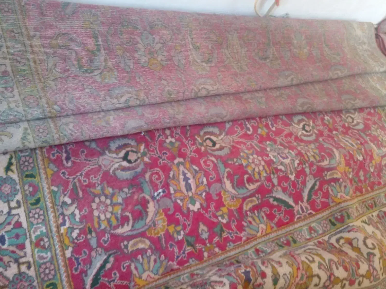 دو فرش قدیمی|فرش|اردبیل, |دیوار