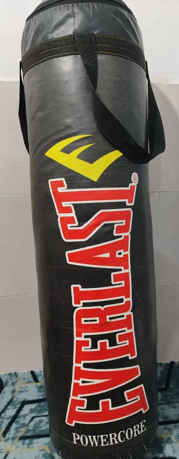 کیسه بوکس یک متری|تجهیزات ورزشی|شیراز, کوشک میدان|دیوار