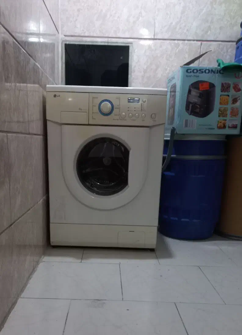 لباسشویی ال جی ۶ کیلویی|ماشین لباسشویی و خشک‌کن لباس|قزوین, |دیوار