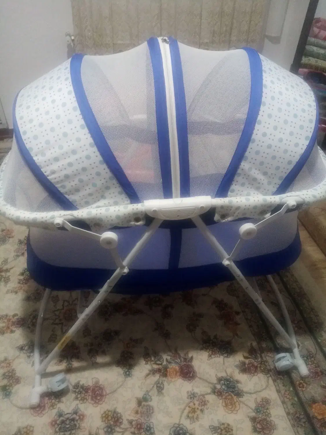 یک گهواره ویک روروک|اسباب و اثاث بچه|سنندج, |دیوار