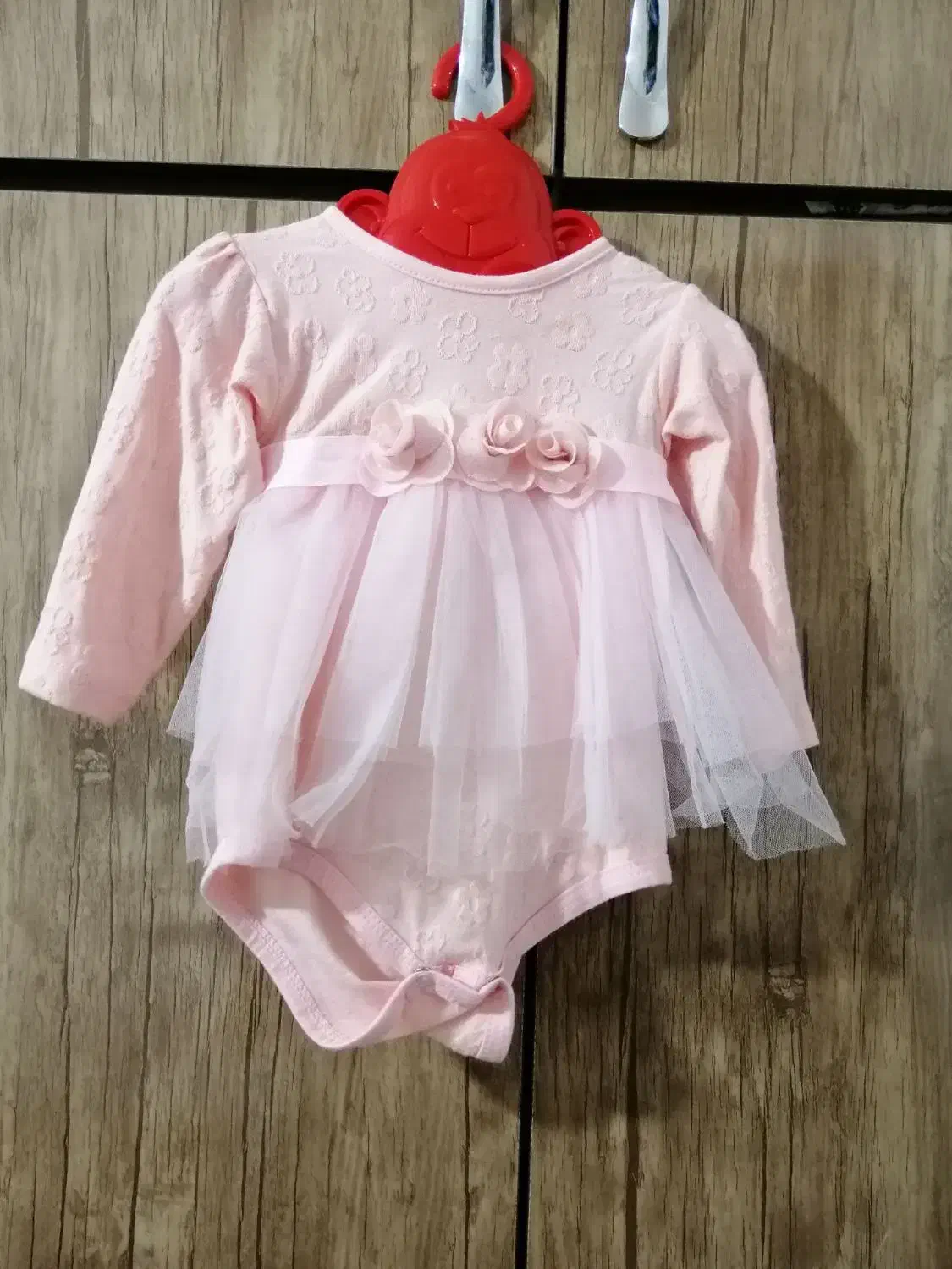 لباس دخترانه در حد نو|کفش و لباس بچه|تربت‌حیدریه, میدان مرکزی|دیوار