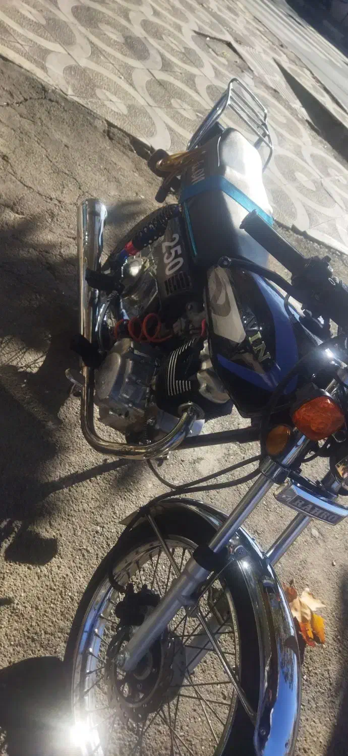 موتور 200|موتورسیکلت|بانه, |دیوار