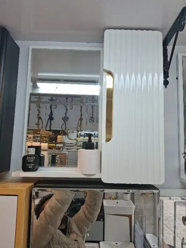 آینه باکس pvc و آینه لمسی سرویس بهداشتی|لوازم سرویس بهداشتی|مشهد, فدک|دیوار