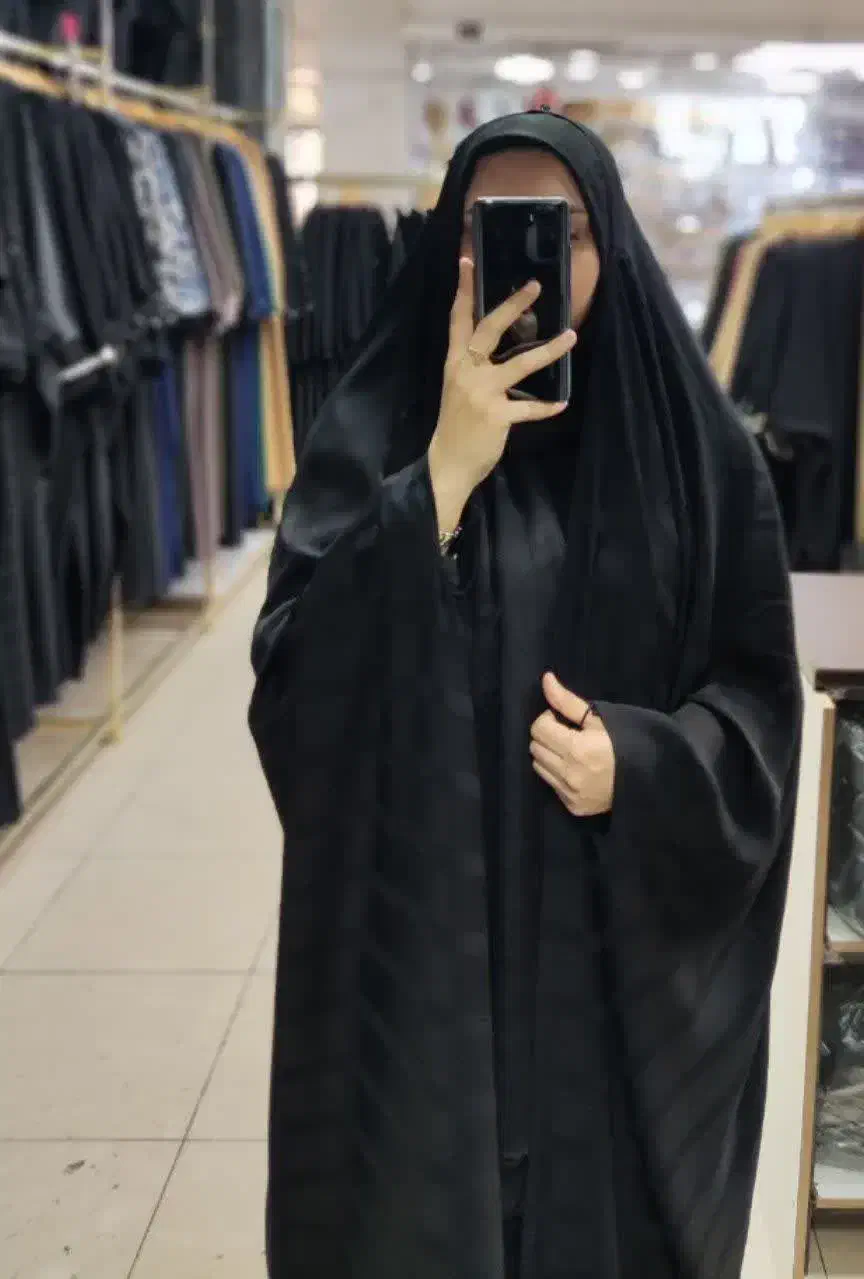 حجاب حورا|لباس|مسجد سلیمان, |دیوار