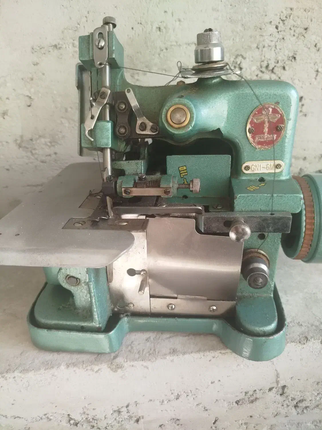 چرخ سر دوز|چرخ خیاطی و ریسندگی|اصفهان, شهرک ولیعصر|دیوار