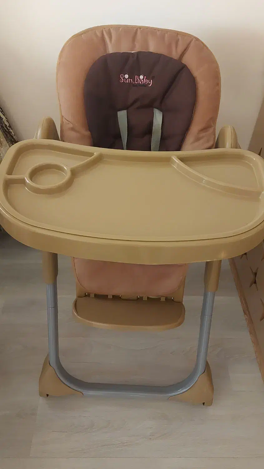 صندلی غذای کودک مارک سان بیبی|تخت و صندلی بچه|ارومیه, |دیوار