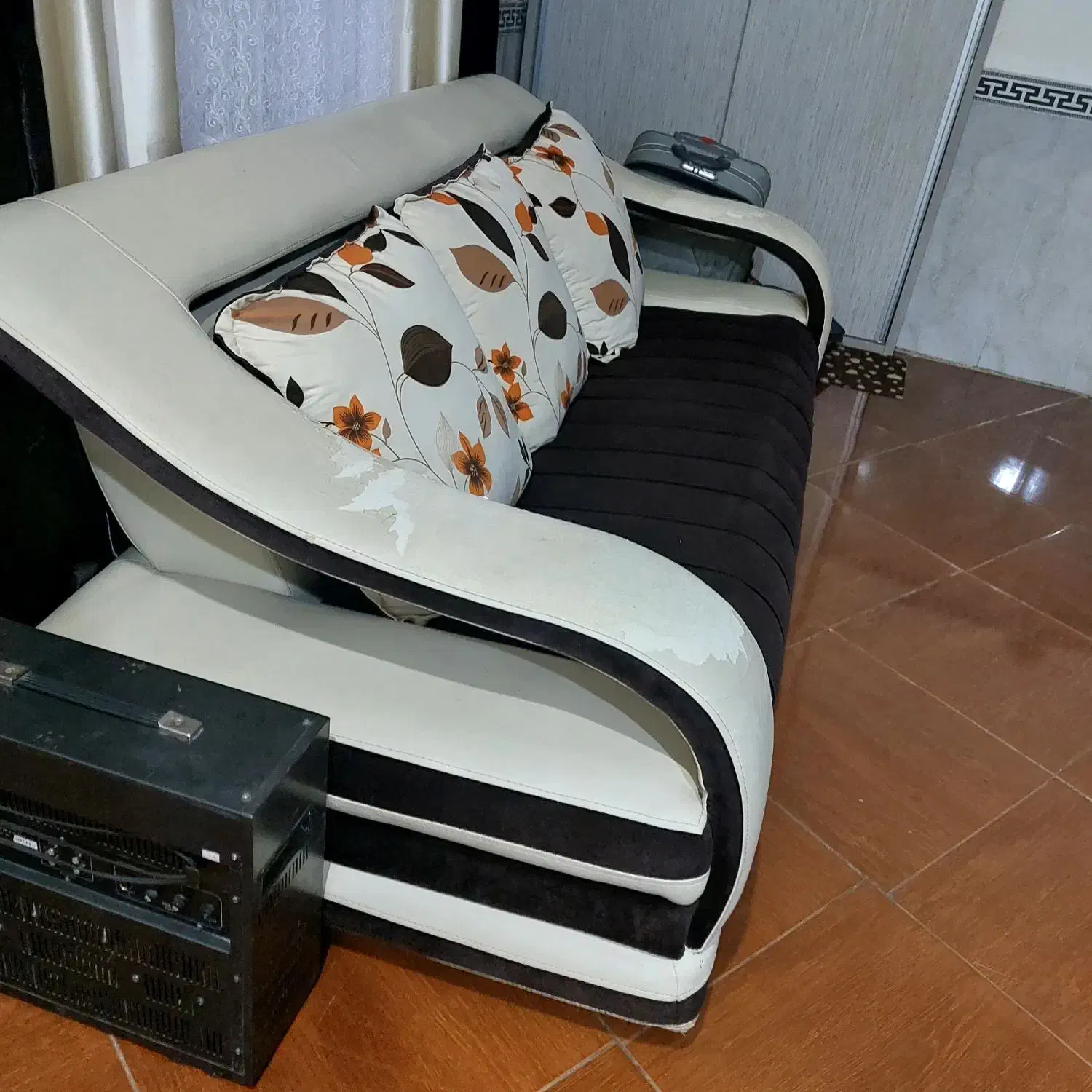 یه دست مبل فانتزی با نهارخوری|مبلمان خانگی و میز عسلی|سنندج, |دیوار