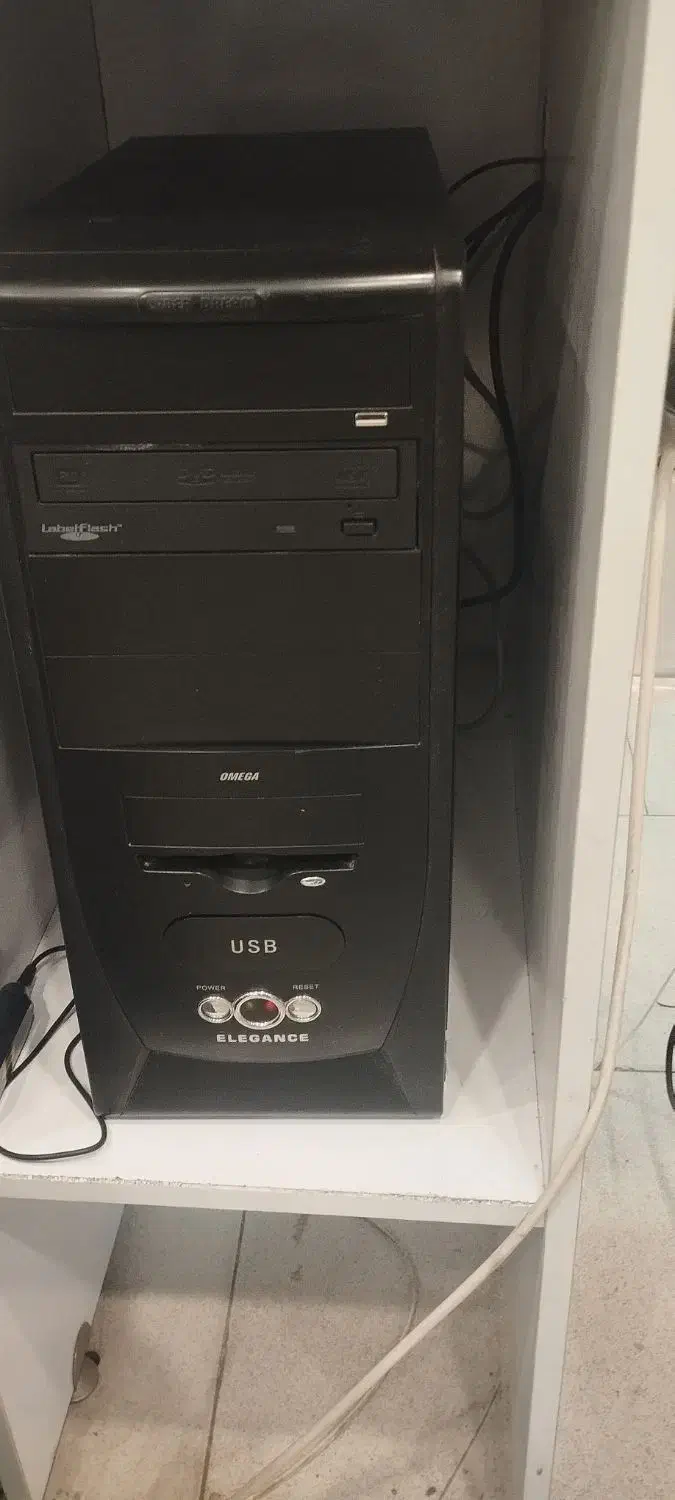 کامپیوتر رو میزی|رایانه رومیزی|یزد, |دیوار