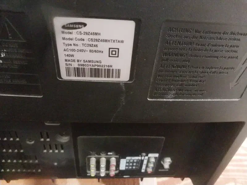 تلویزیون قدیمی 32|تلویزیون و پروژکتور|باسمنج, |دیوار