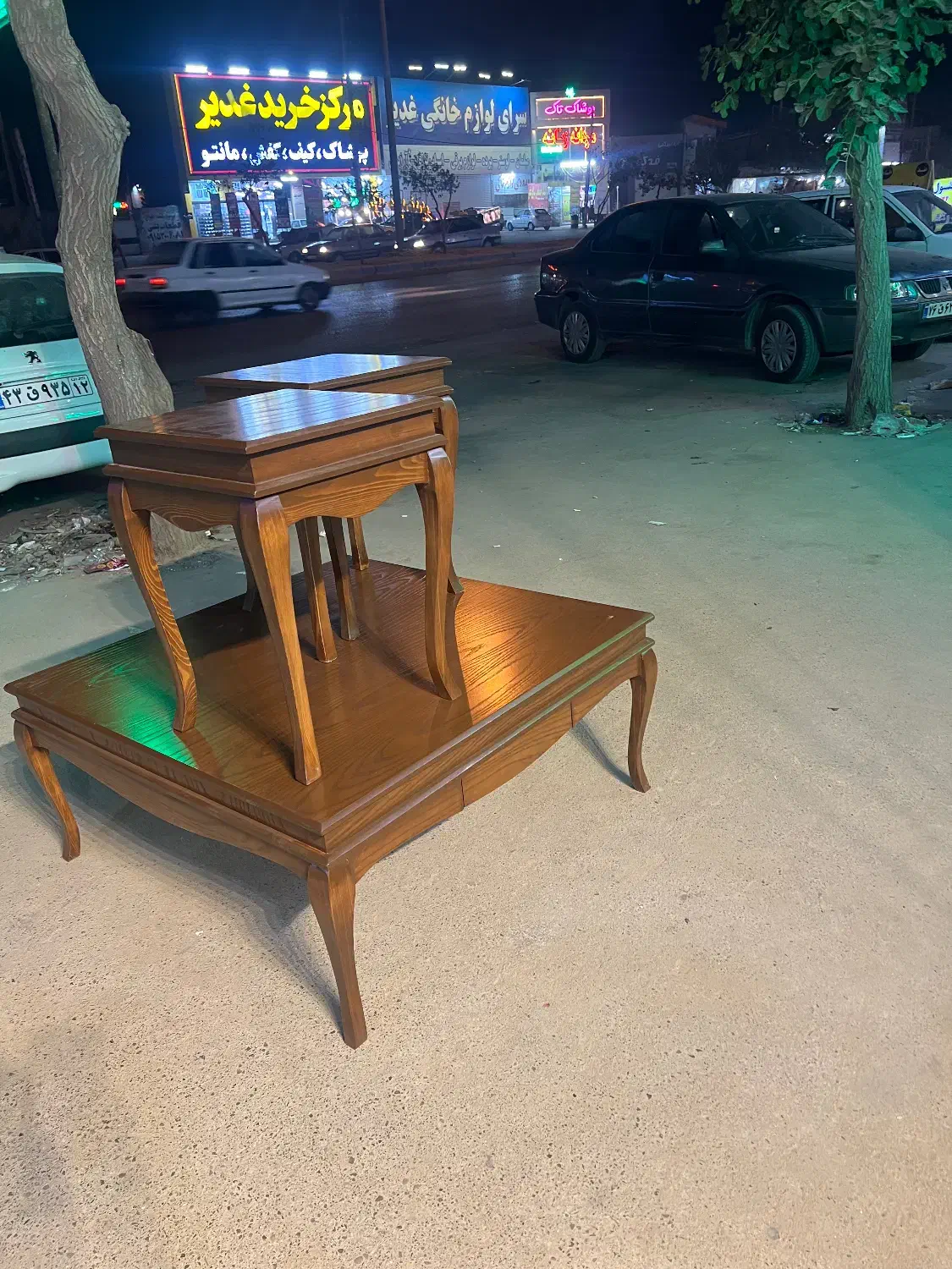 انواع جلومبلی میز تی وی ومبلمان وکنسول سرویس خواب|مبلمان خانگی و میز عسلی|مشهد, گرجی علیا|دیوار