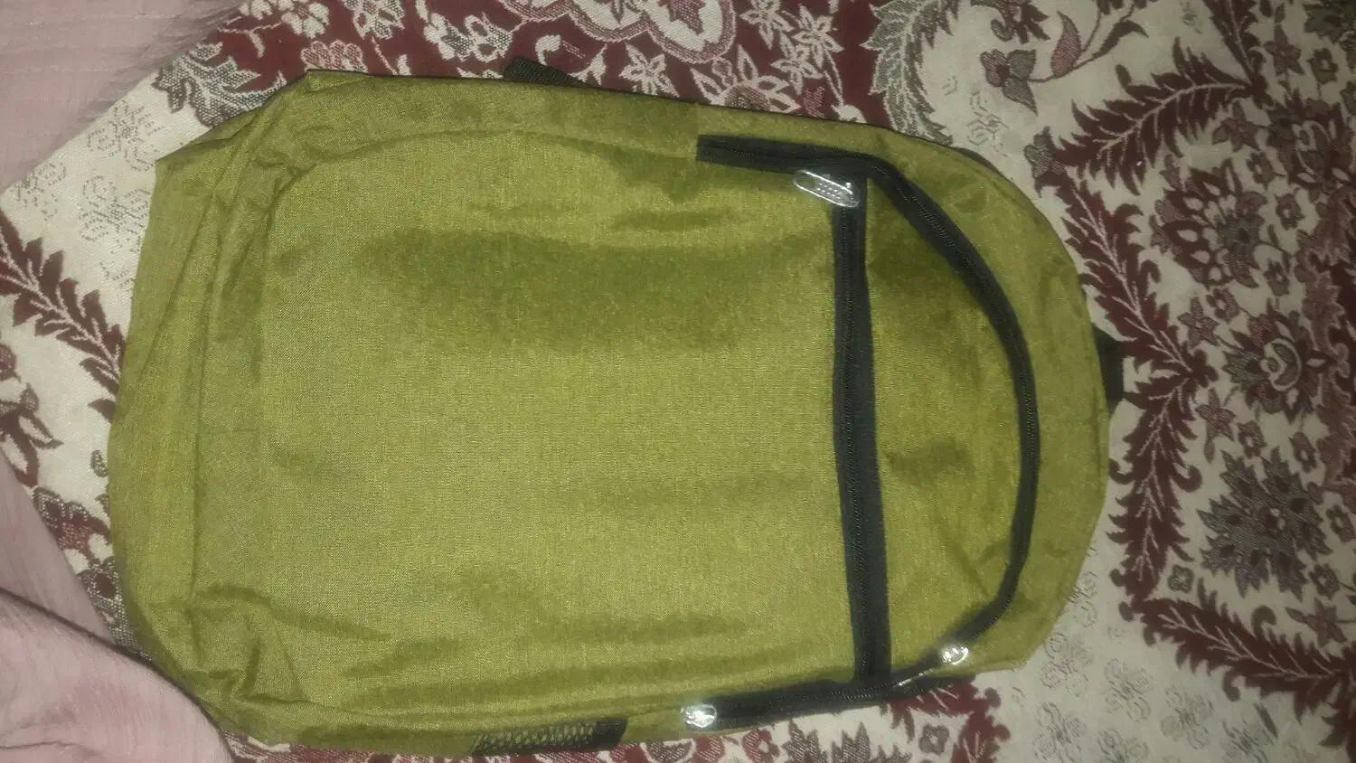 کیف مدرسه|کیف، کفش، کمربند|شهرکرد, |دیوار