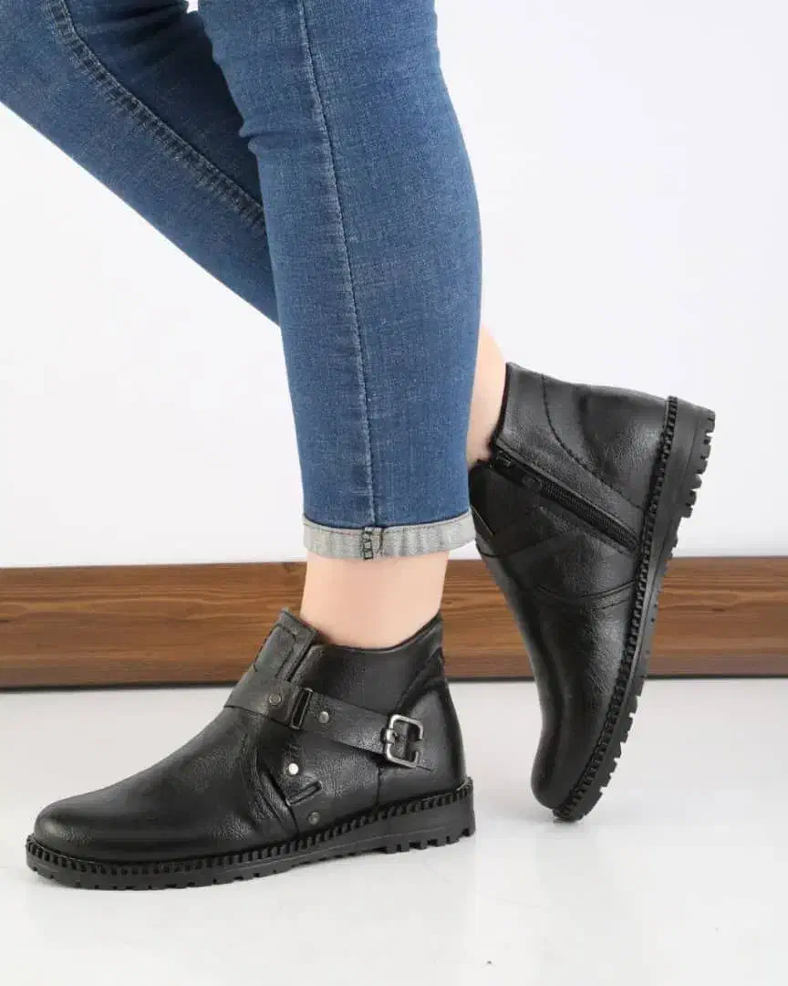 نیم بوت شیک با کمترین قیمت مخصوص خاص پسندها|کیف، کفش، کمربند|ساری, |دیوار