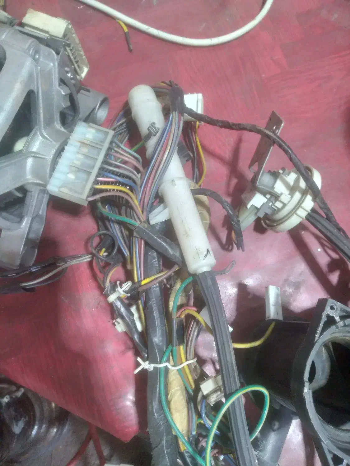 موتور لباسشویی الجی همرا با سیم کشی|ماشین لباسشویی و خشک‌کن لباس|خسروشاه, |دیوار