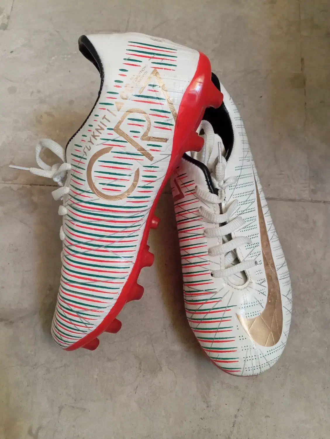 استوک|کیف، کفش، کمربند|باقرشهر, |دیوار