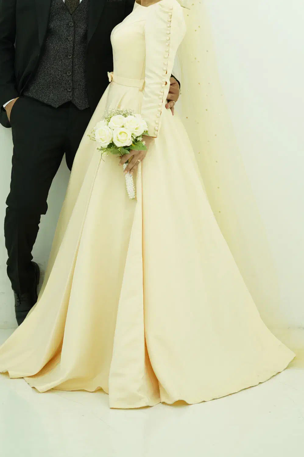 پیراهن مناسب عقد و نامزدی و بله برون|لباس|اندیشه, اندیشه فاز ۴|دیوار