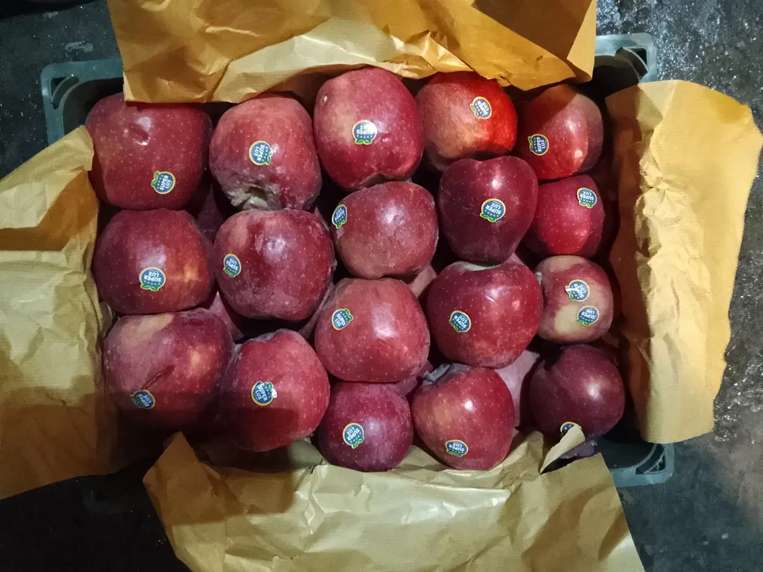 فروش سیب قرمز و زرد و سبز درجه ۱|خوردنی و آشامیدنی|قصابه, |دیوار