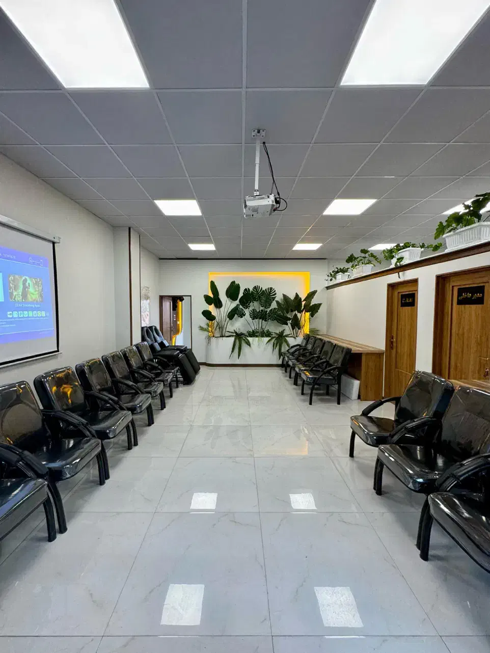 دعوت به همکاری دست/یار خانم|استخدام اداری و مدیریت|پردیس, فاز ۲|دیوار