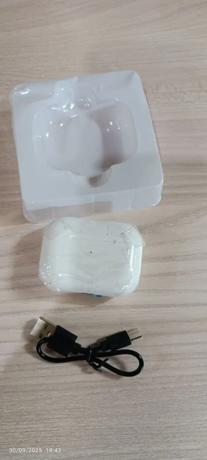 ایرپاد پرو 2 با 10 ساعت نگهداری شارژ|لوازم جانبی موبایل و تبلت|کاشان, لتحر|دیوار