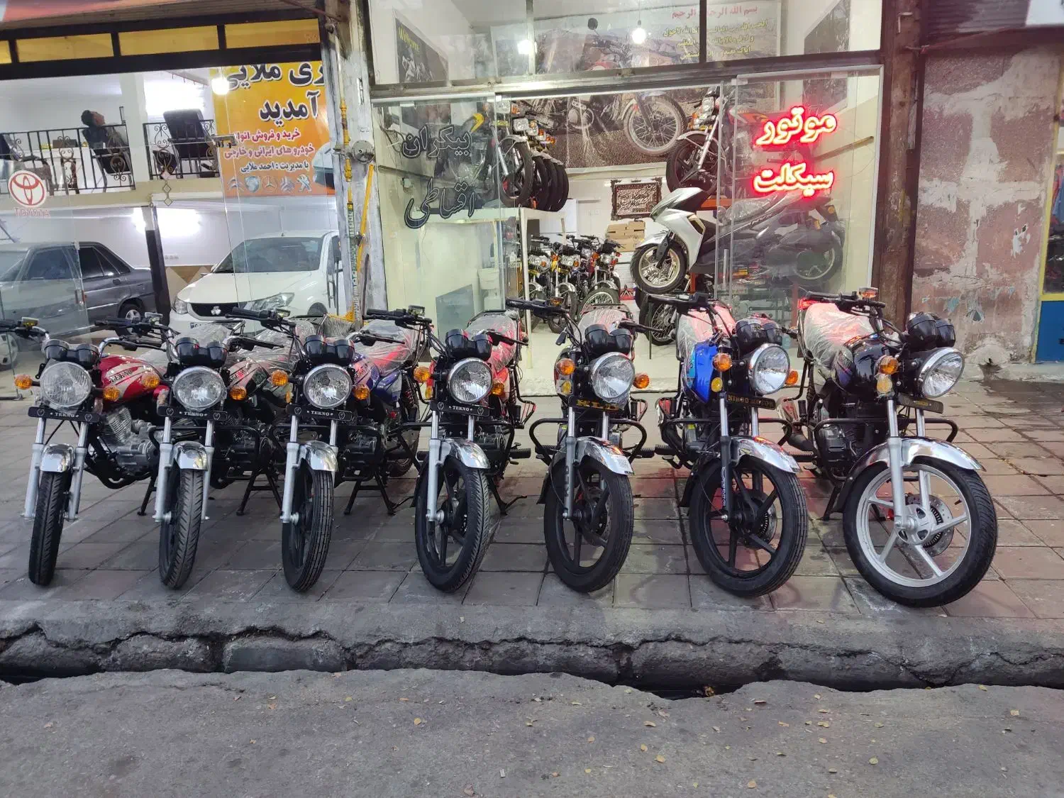 انواع موتور باکسر 200 با شرایط عالی اقساطی|موتورسیکلت|ساوه, |دیوار