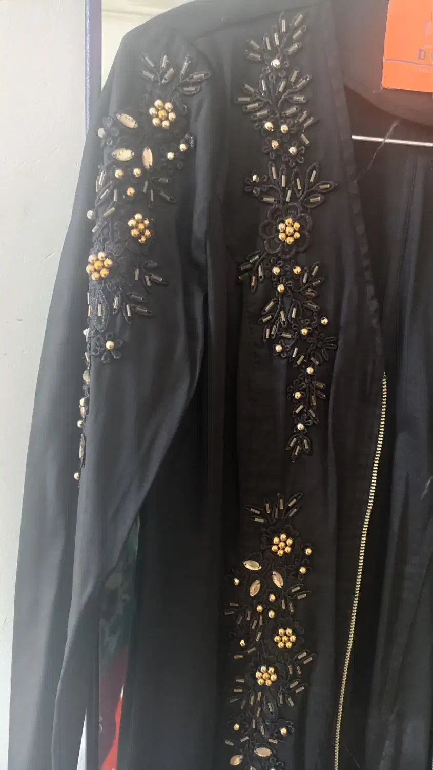 دوتا مانتو سایز 44 کاملا سالم و نو|لباس|خرم‌آباد, |دیوار