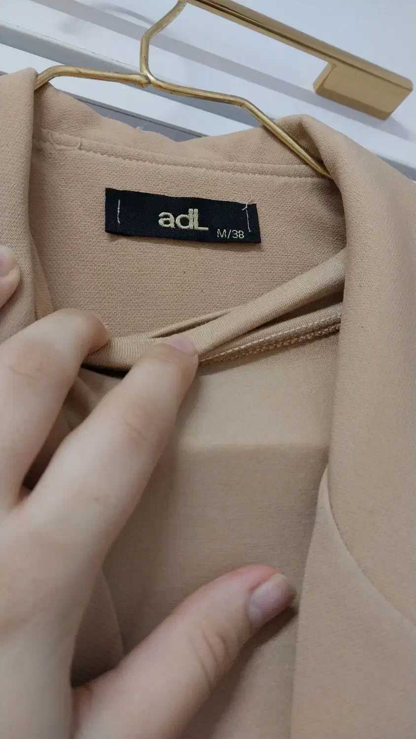 کت  و شلوار|لباس|قم, دروازه ری|دیوار