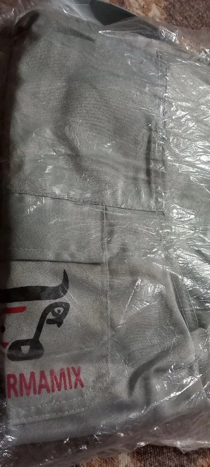 لباس‌کار‌نو|لباس|بفروئیه, |دیوار