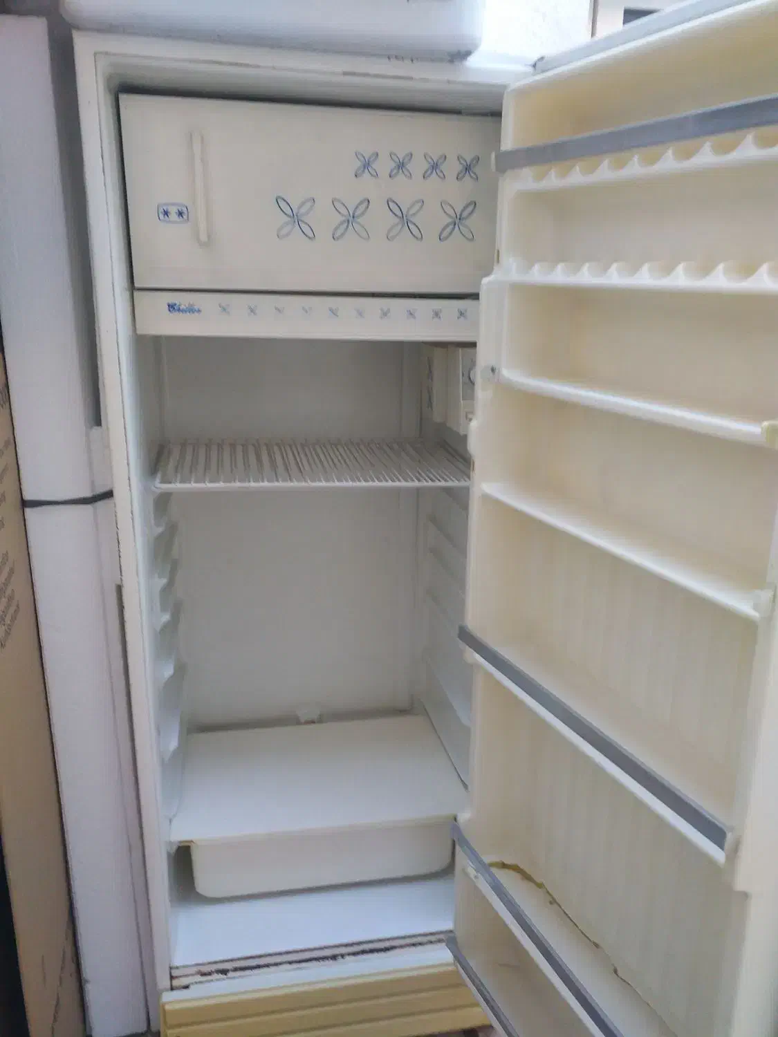 یخچال|یخچال و فریزر|ایلخچی, |دیوار