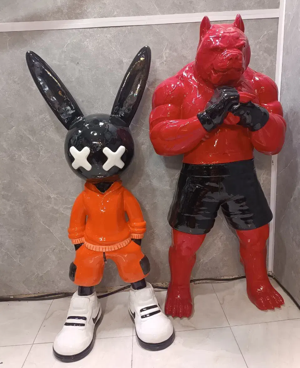 مجسمه جدید|مجسمه، تندیس، ماکت|خرمآباد, |دیوار