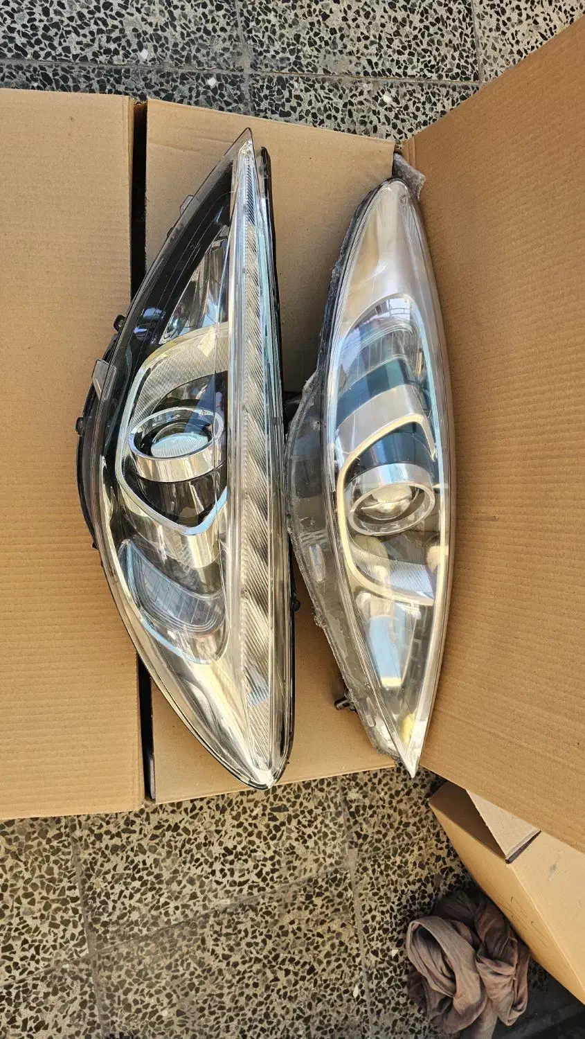 چراغ جلو 207|قطعات یدکی و لوازم جانبی|شیراز, مسلم|دیوار