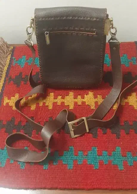 کیف چرم دستدوز|کیف، کفش، کمربند|پرند, فاز ۵|دیوار