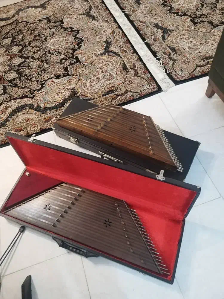 دو عدد سنتور چوب گردو....|سازهای سنتی|فولادشهر, فولادشهر|دیوار