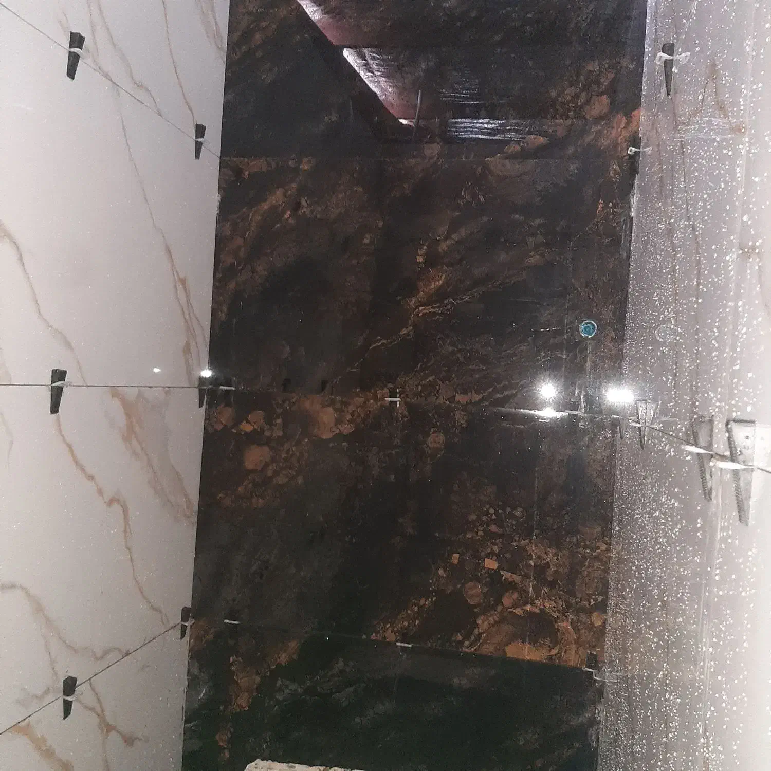 کاشی وسرامیک کار|خدمات پیشه و مهارت|کرمان, |دیوار