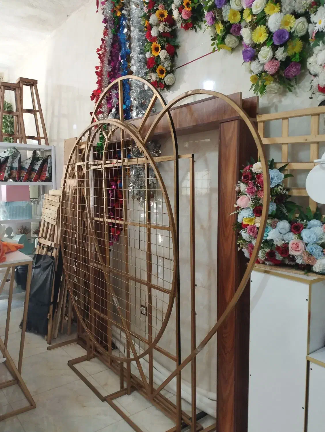 استند|گل و گیاه طبیعی|شیراز, ظفرآباد|دیوار