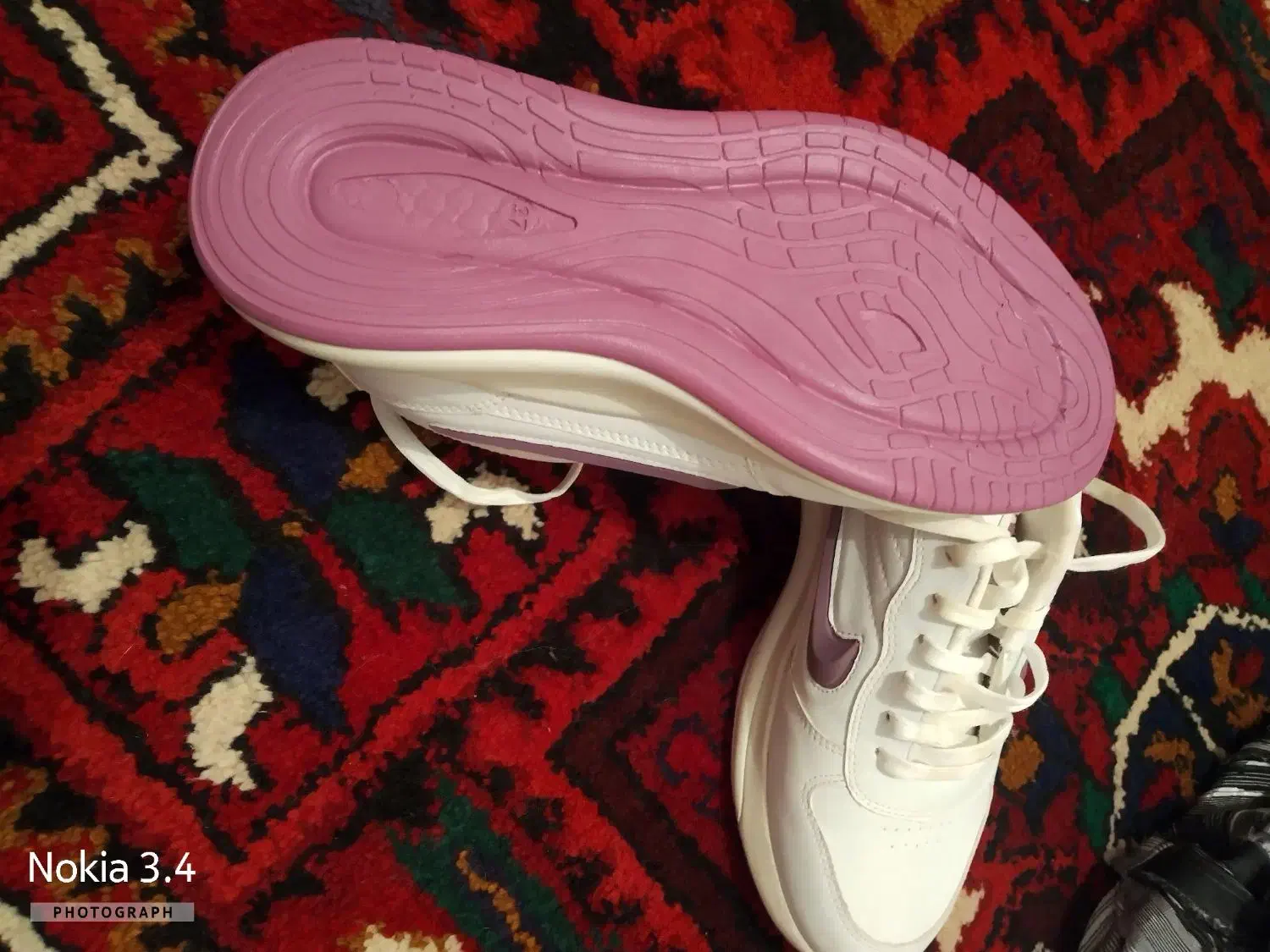 کفش|کیف، کفش، کمربند|سهند, |دیوار