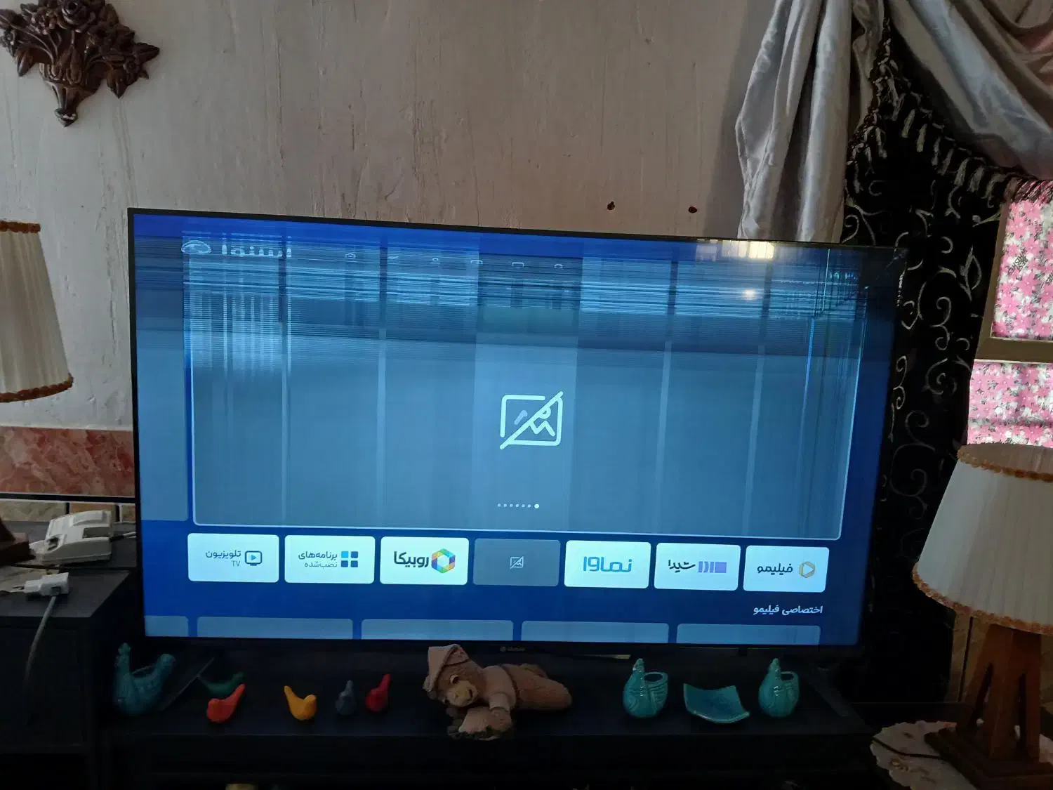 تلویزیون ضربه خورده اسنوا|تلویزیون و پروژکتور|مسجد سلیمان, |دیوار