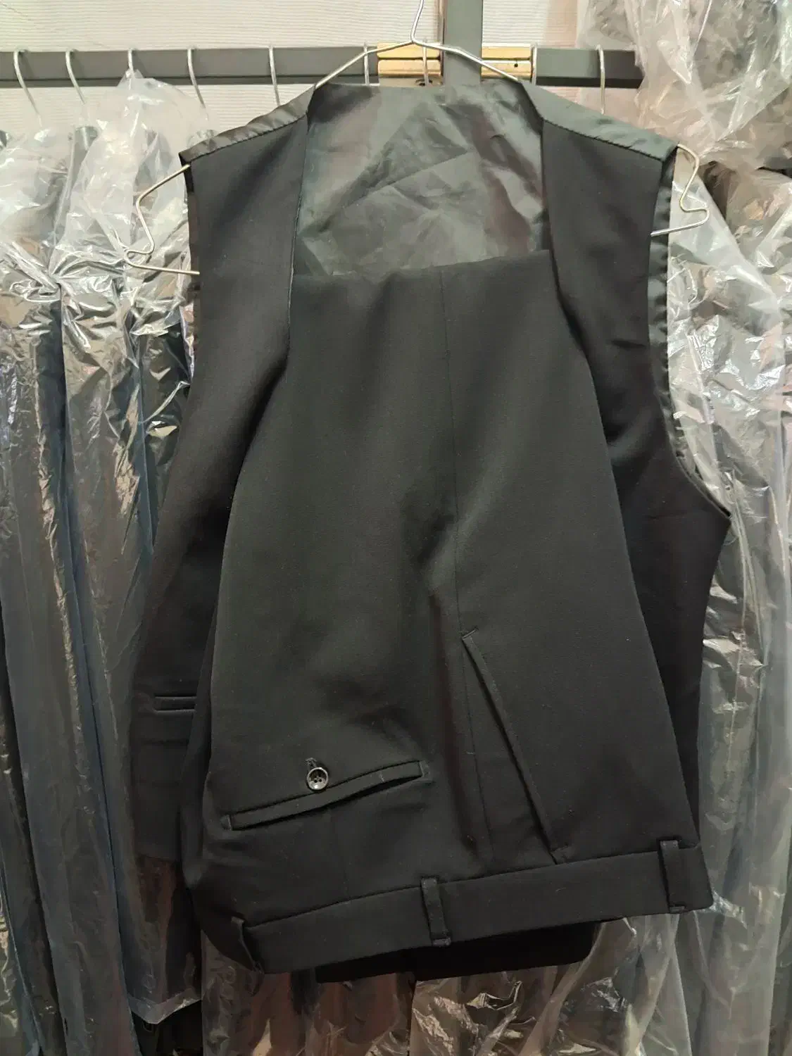 کت شلوار مردانه پارچه جکوار مشکی سایز۴۴ نو|لباس|ملایر, |دیوار