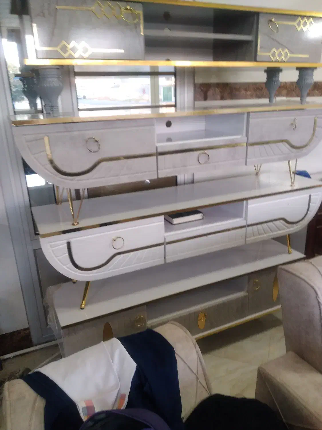 میزتلویزیون نوبه قیمت پنج میلیون تومان|میز تلویزیون|سراب, |دیوار