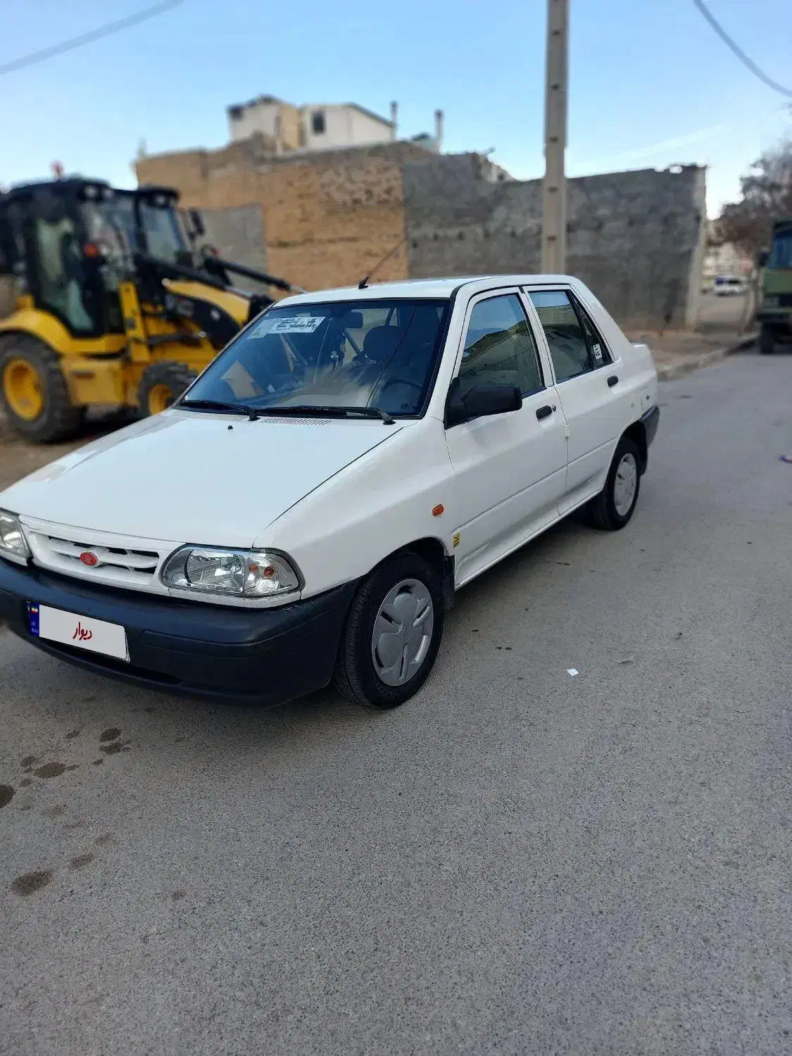 ۱۳۱ se مدل ۹۸ در حد|خودرو سواری و وانت|اراک, |دیوار