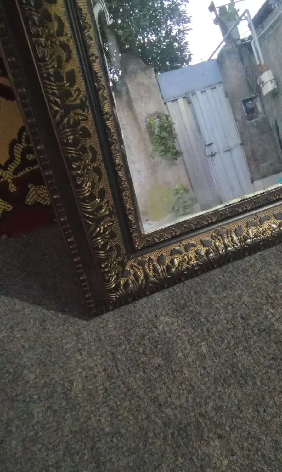 آینه|آینه|گرگان, |دیوار