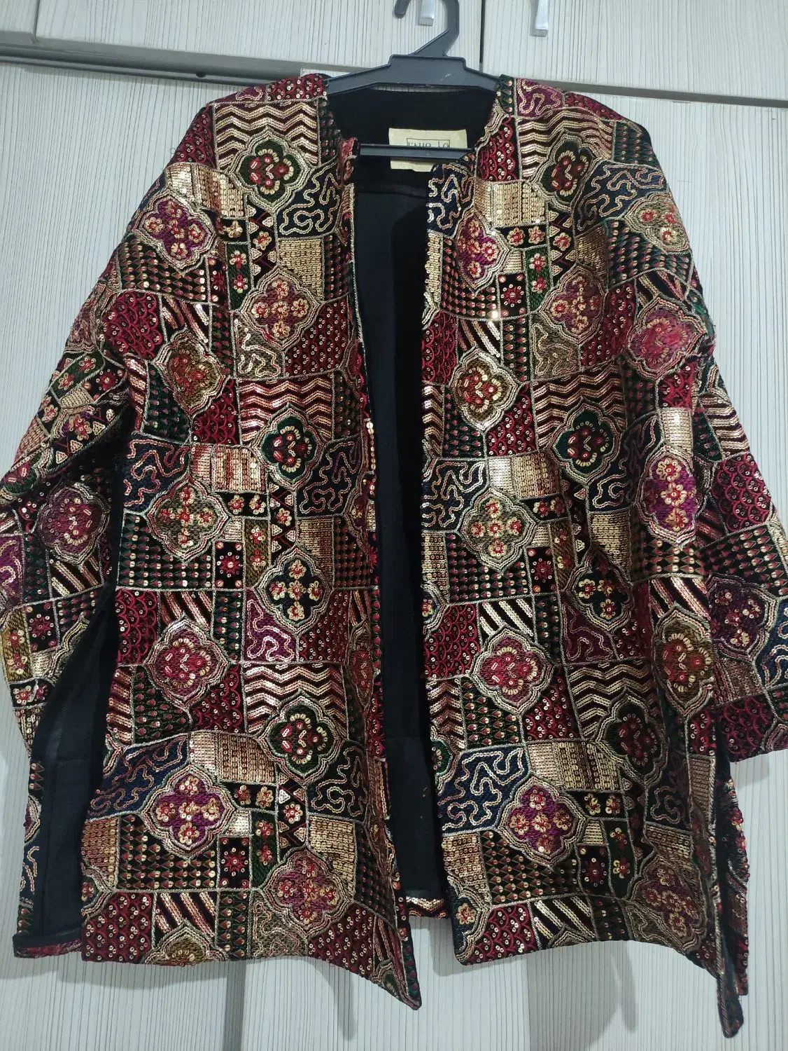 مانتو|لباس|فولادشهر, مسکن مهر فولادشهر|دیوار