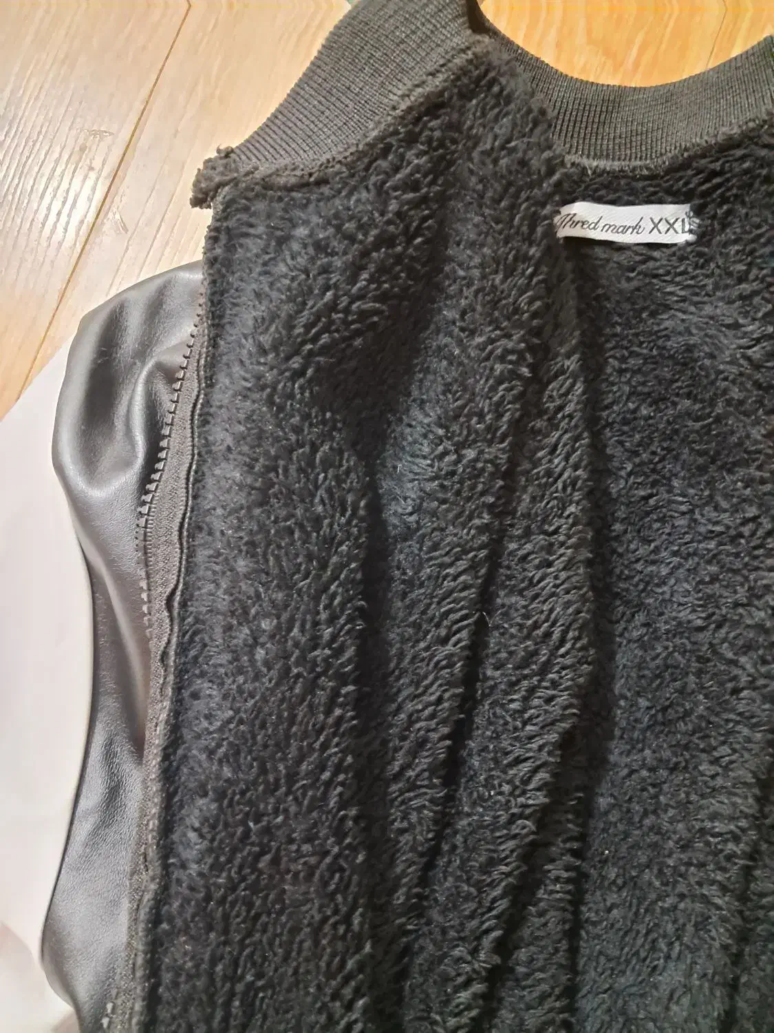 کابشن چرم مردانه.|لباس|رباطکریم, رباطکریم|دیوار