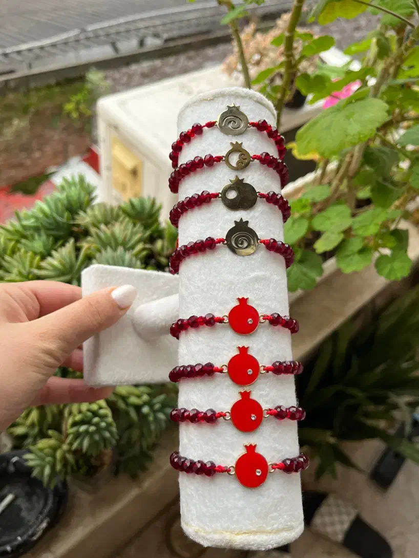 دستبند یلدایی انار|بدلیجات|رشت, سعدی (تختی)|دیوار