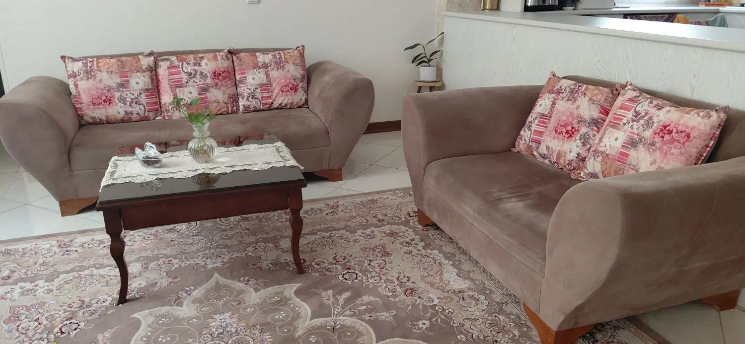 مبل ۷نفره|مبلمان خانگی و میز عسلی|تهران, صاحب الزمان|دیوار