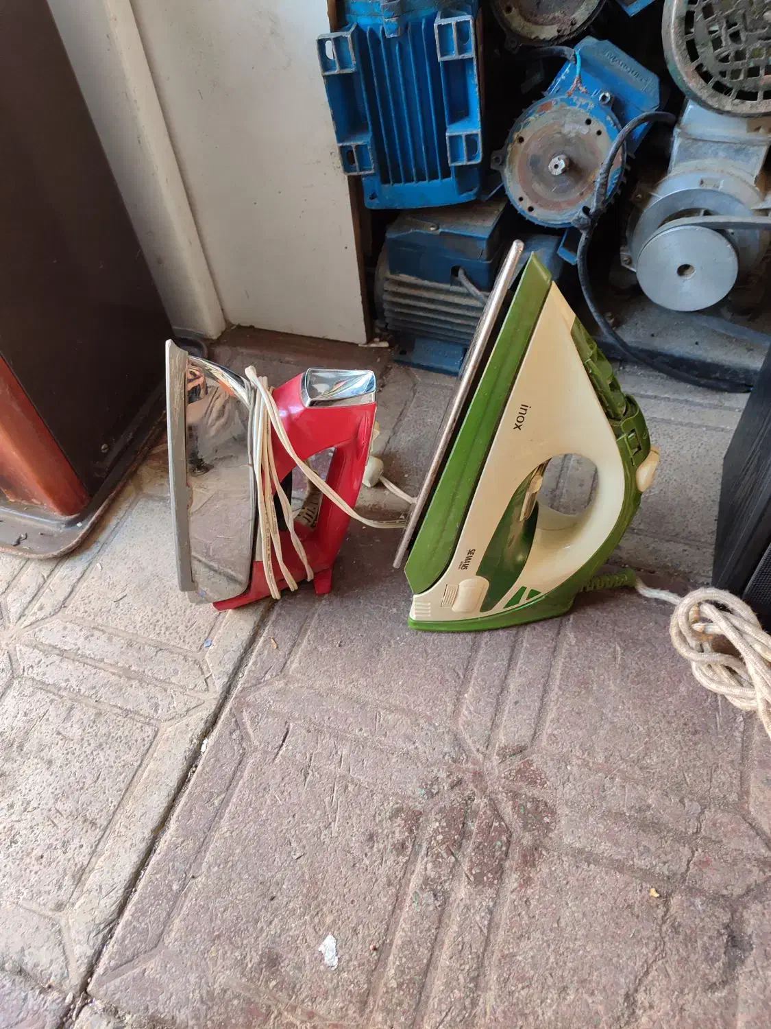 اتو|اتو و لوازم اتو|سنندج, |دیوار