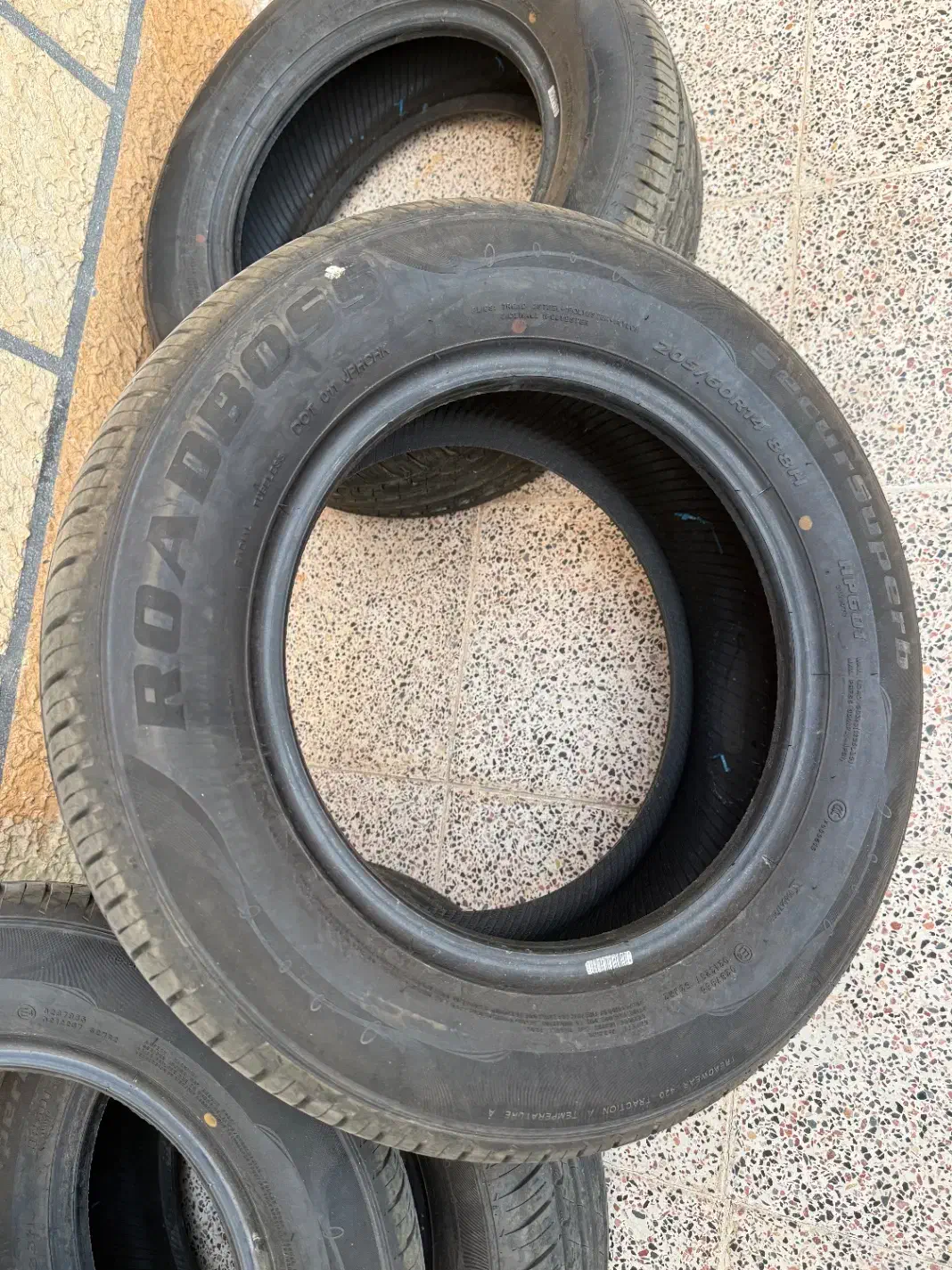 لاستیک خودرو زیر صفری|قطعات یدکی و لوازم جانبی|کوهدشت, |دیوار