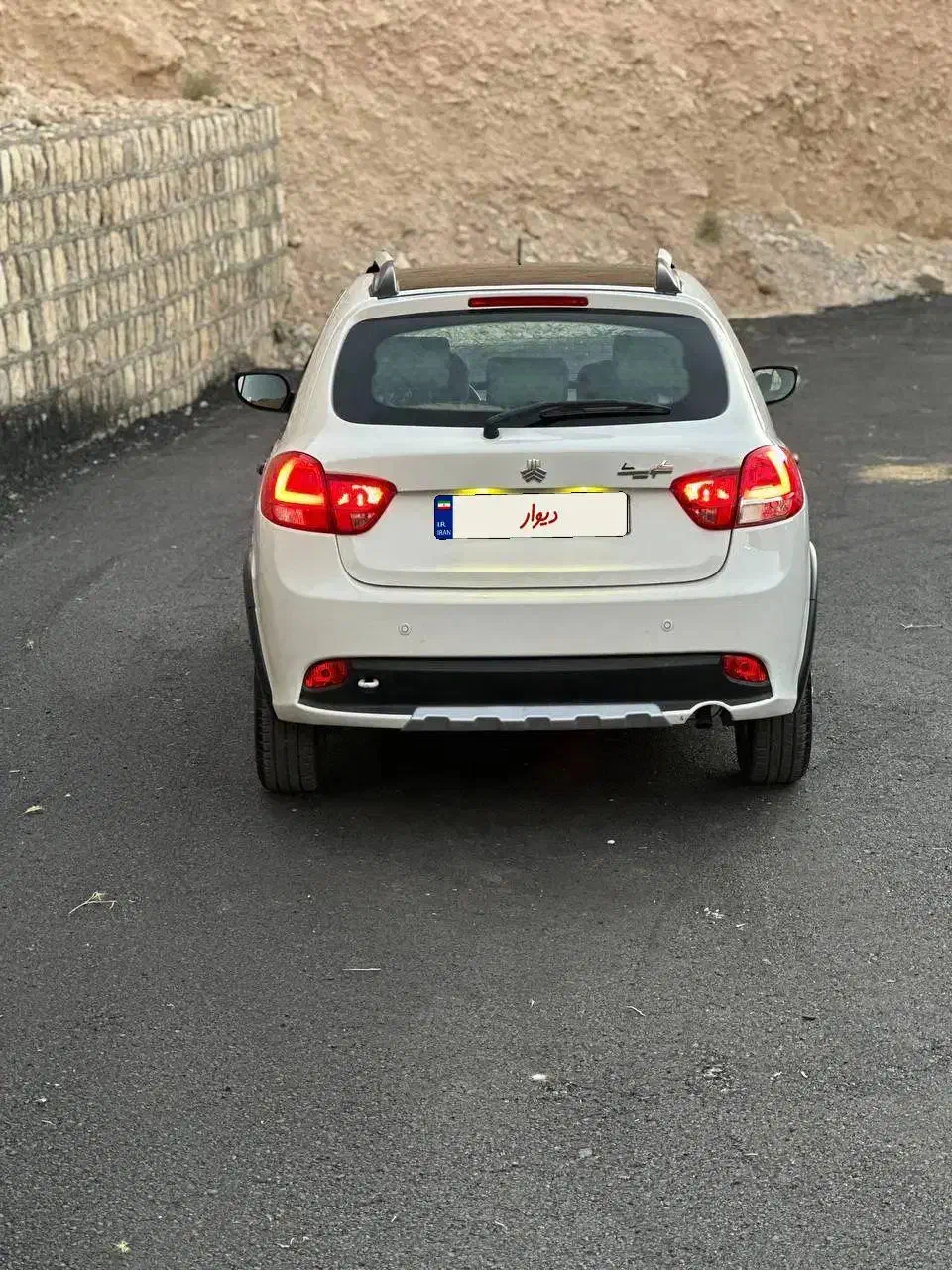 کوییک آر مدل ۴۰۱|خودرو سواری و وانت|ایلام, |دیوار