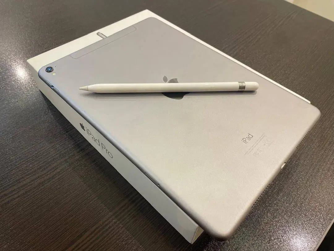 آی پد پرو 128 سیم کارت خور همراه قلم/Ipad pro 128G|تبلت|تبریز, |دیوار