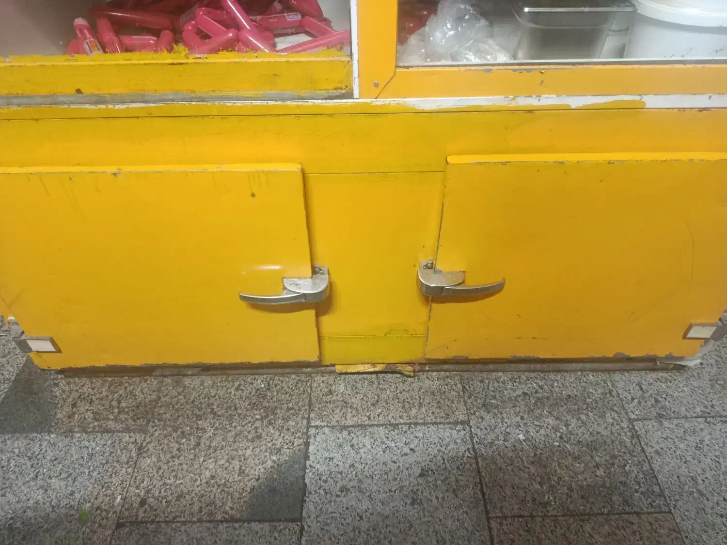 یخچال ویترینی|یخچال و فریزر|نیشابور, تختی|دیوار