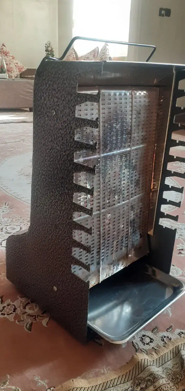 کباب پز ایستاده       بدون دود|اجاق گاز و لوازم برقی پخت‌وپز|همدان, |دیوار