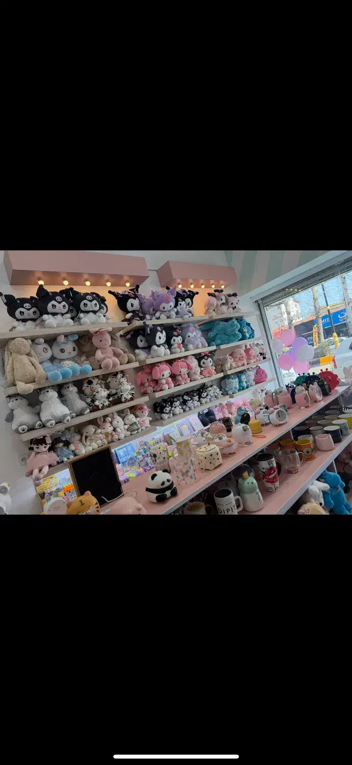 نیازمند فروشنده خانم با روابط اجتماعی بالا|استخدام خدمات فروشگاه و رستوران|چالوس, |دیوار